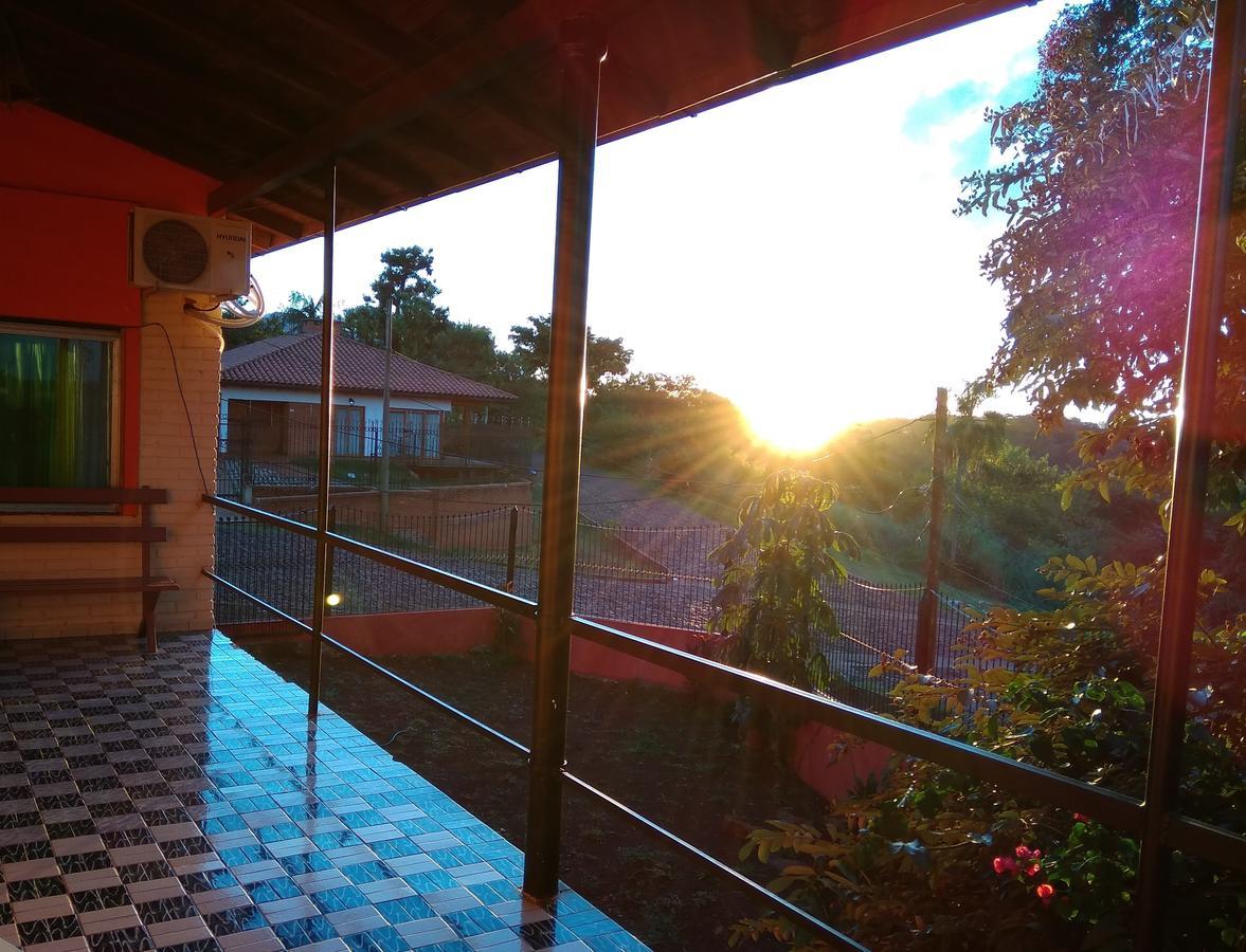 Butterfly Hostel Porto Iguaçu Exterior foto